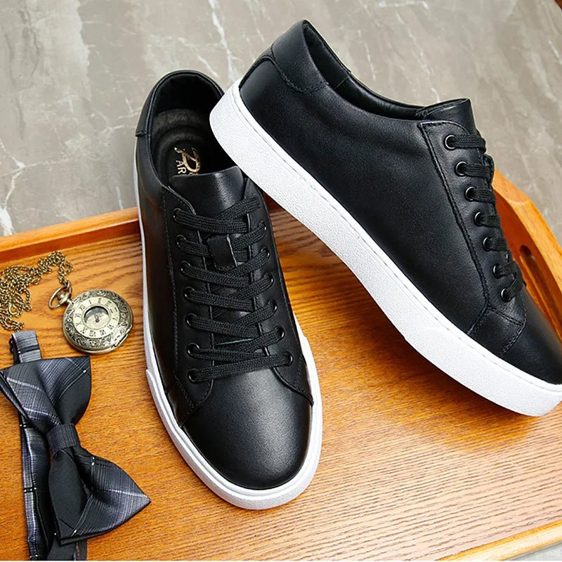 OEM 2025 Men's Casual Italian Business Genuine Leather Soft Shoes White Sneakers Walking Style Breathable Oxfords New Product