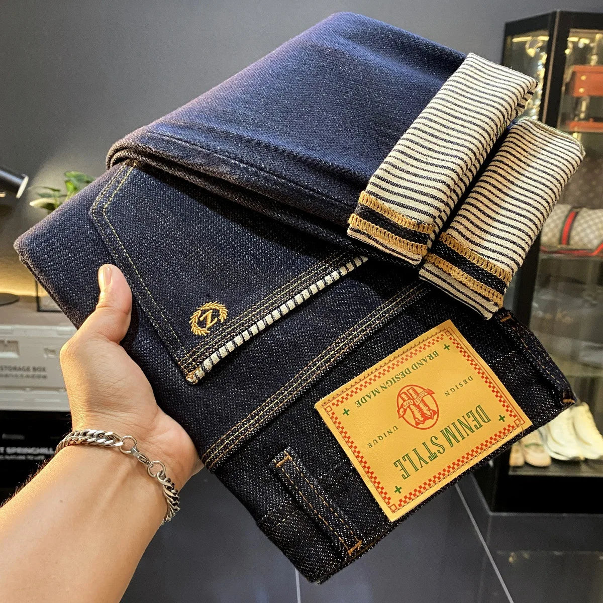 2025 autumn new light luxury retro original color jeans for men, slim fit, small feet, four sided elastic casual long pants